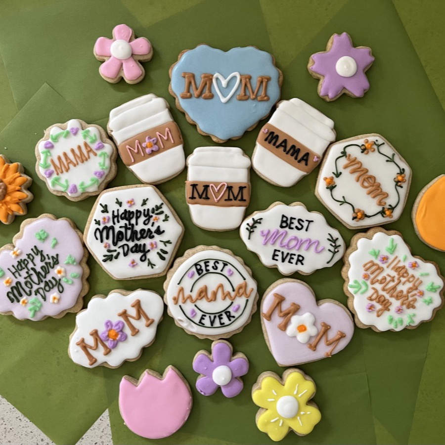 Sweet Snackerie — Mother's Day decorated cookies